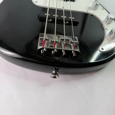 Peavey Milestone III Bass (Black) – Very Good Condition | Owned & Tested by Mostly Music image 2
