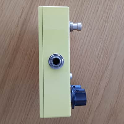 Fredric Effects Unpleasant Companion Fuzz 2010s - Yellow image 5