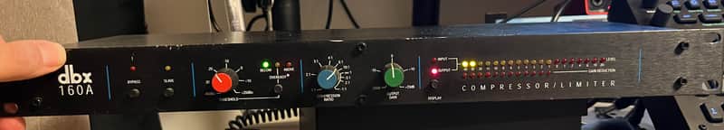 dbx 160A Compressor Limiter