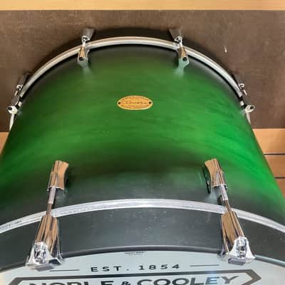 Noble&Cooley CD Maple 4Pc Drum Set 2025 - GREEN STAIN BLACK BURST image 5