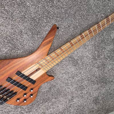HELMS BASS GUITAR CO LJ-1 5 string multi scale headless image 4