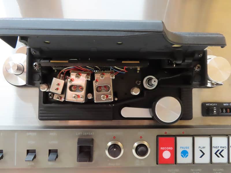 Vintage Ampex ATR-700 7 1/2 - 15 IPS High Speed 2 Track 2 Channel