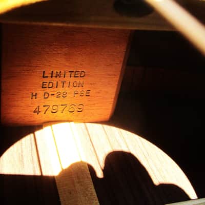 Martin Limited Edition HD 28PSE Guitar, 1988, Guitar Of Year, 97 Made, Case image 6