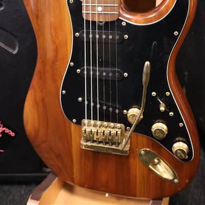 Fender Walnut "The Strat" 1981 image 2