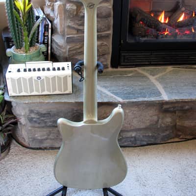 Epiphone Limited Edition Wilshire Pro, TV Silver Custom Shop (Rare) in Hard Case image 8