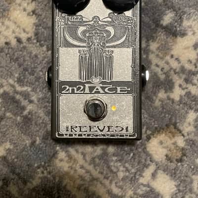 Reeves Electro 2n2 Face image 1