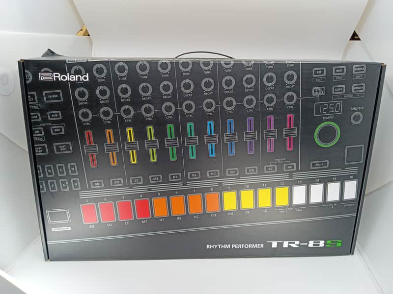 Roland TR-8S AIRA Rhythm Performer with Sample Playback 2018 - Present - Black image 1