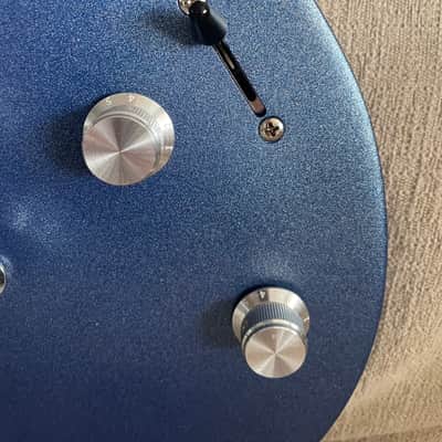 EART EGLP -610 2023 - Sapphire blue image 2