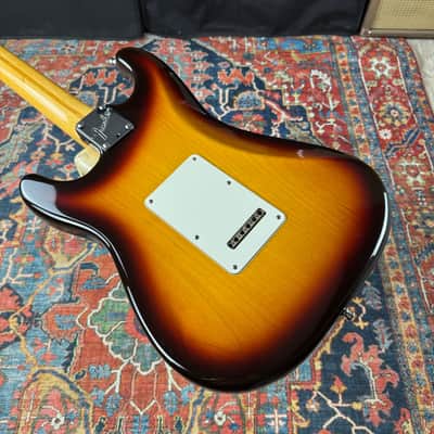 Fender USA Stratocaster 3 Tone Sunburst w/TBX - 1987 image 7