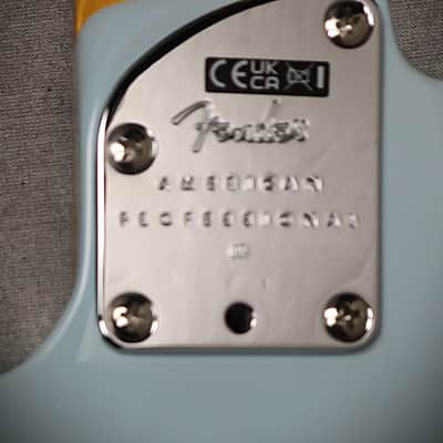 Fender American Professional II Telecaster® Thinline Transparent Daphne Blue image 11