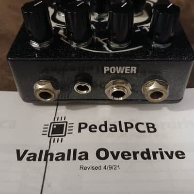 PigStompPedals "Diezel VH-4 clone" PedalPCB -Valhalla- Glow in the dark skull finish image 1
