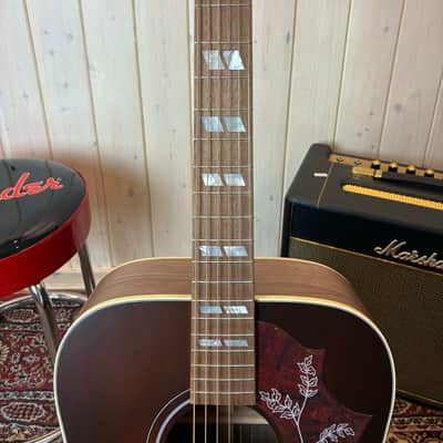 Gibson Hummingbird Studio Walnut 2025 - Satin Walnut Burst image 3