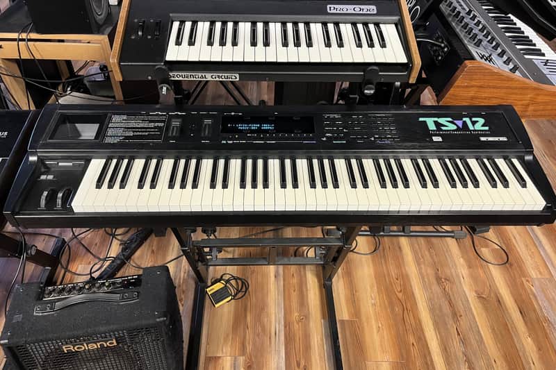 Ensoniq TS12 TransWave Synthesizer Workstation image 1