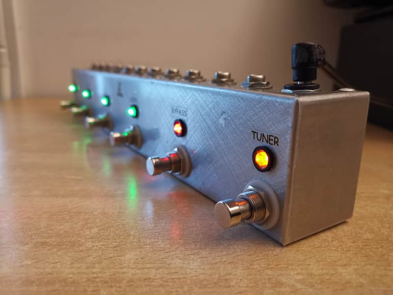 Loopmasters Loop Master 4-Channel Tuner Out Master Bypass switcher Looper Guitar Effect Pedal image 1