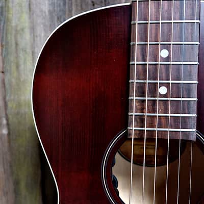 Art&Lutherie Roadhouse Parlor Guitar - Tennessee Red A/E image 5