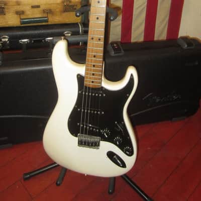 1974 Fender Stratocaster White image 2
