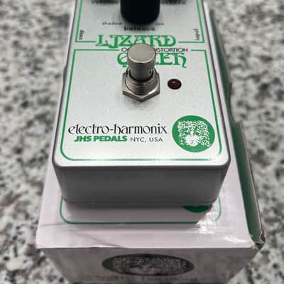Electro-Harmonix / JHS Nano Lizard Queen Octave Fuzz 2023 - Present - Silver / Green β (Κα΄α΄α΄
α΄
α΄κ±α΄ΚΙͺα΄α΄Ιͺα΄Ι΄) image 4