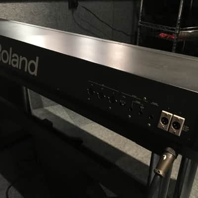 Roland RD-1000 Digital Piano w Stand. 88 Keyboard Has Seen Studio Use Only, NICE ! image 5
