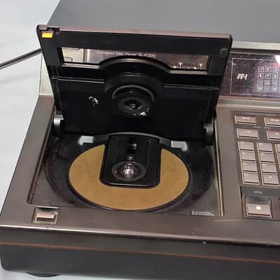 Technics SL-1200 Professional Stereo CD Player with pitch control - 1987 image 9