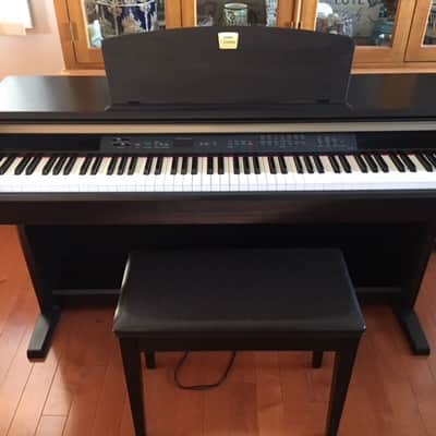 YAMAHA CLAVINOVA CLP-120 DIGITAL PIANO MINT CONDITION image 1