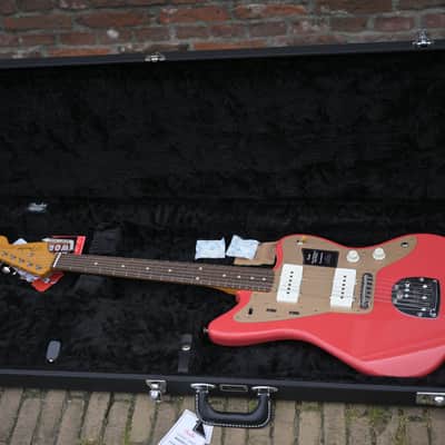 Fender Limited Edition Vintera II Road Worn 50s Jazzmaster- Fiesta Red(2) image 13