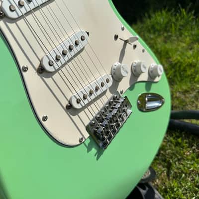 Video! Fender Partscaster Strat 2004 - Surf Green image 7