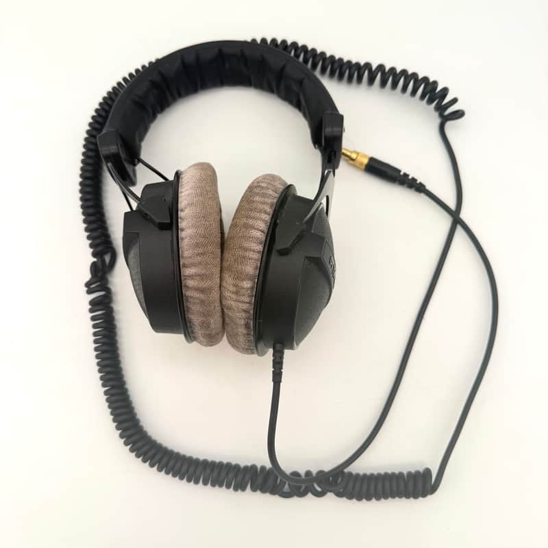 Beyerdynamic DT770 PRO Closed Reference Headphones image 1
