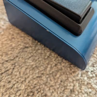 Behringer FS112V - Blue image 7