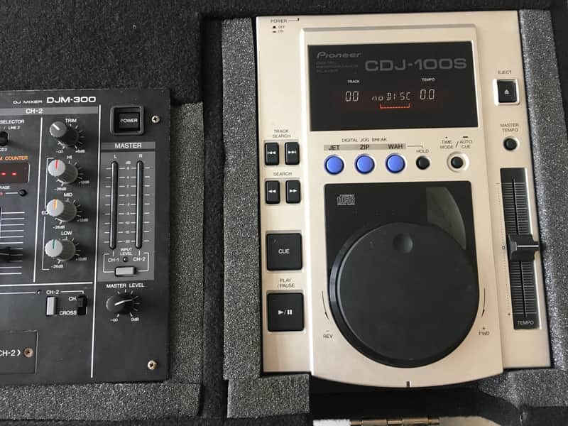 Pioneer CDJ-100s with DJM-300 mixer and travel case | Reverb