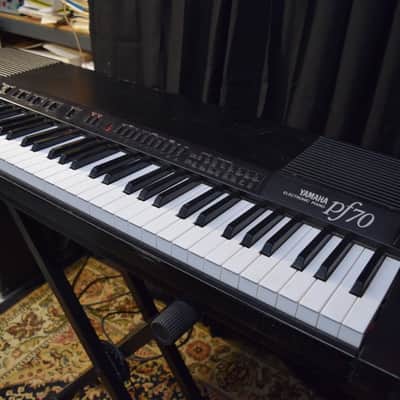 Yamaha PF70 Electric Piano w/stand w/case - Vintage 80's image 12
