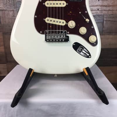 Fender American Professional II Stratocaster, Olympic White, Hard Case, Free Ship, 948 image 4