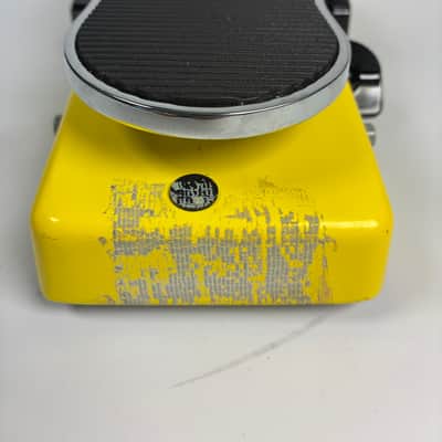 Snarling Dogs Mold Spore Wah 1990s - Yellow image 3