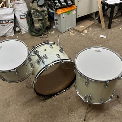 Ludwig Superclassic 1960/63 - White marine pearl image 9