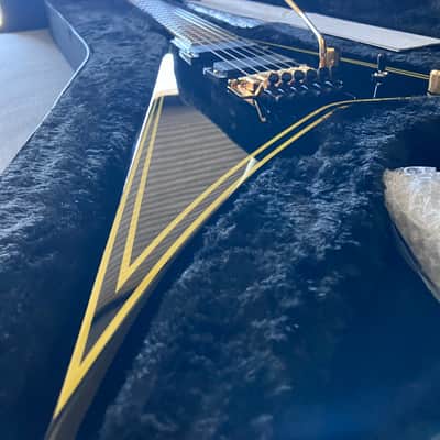 Jackson MJ Series Rhoads RR24MG 2023 Black with Yellow Pinstripes image 5