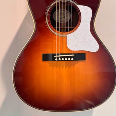 Gibson L-00 Deluxe 2019 - 2024 - Rosewood Burst image 2