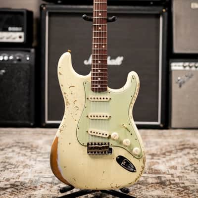 Fender Custom Shop 1962 Stratocaster Heavy Relic Electric Guitar - Vintage White with Hardshell Case image 3