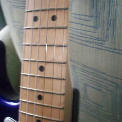 Fender Standard Stratocaster with Maple Fretboard 1998 - 2001 - Midnight Blue image 4