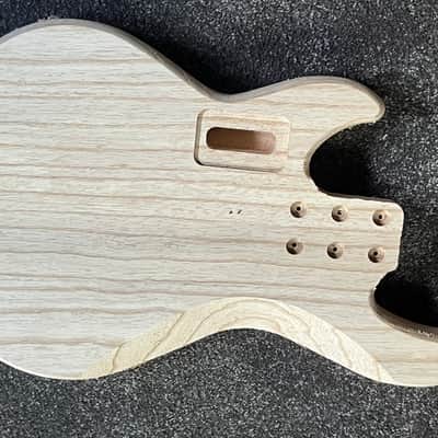 G&L CLF Research L-2000 bass body USA unfinished ash image 8
