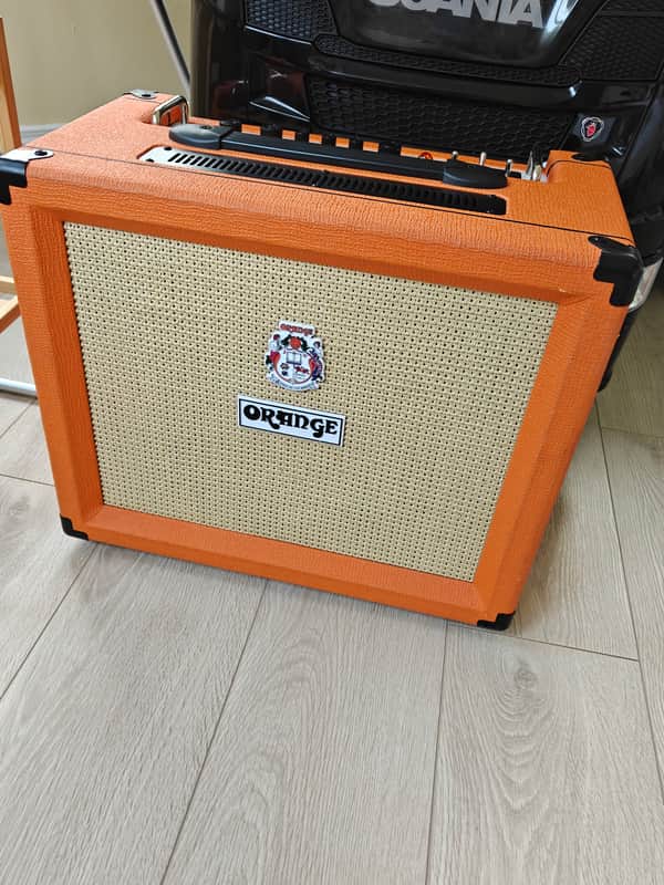 Orange Rocker 15 2-Channel 15-Watt 1x10" Guitar Combo image 1