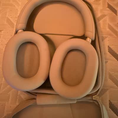 Sony WH-1000XM5 Wireless Headphones 2022 - Present - White image 2