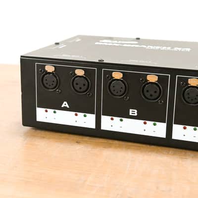 Elation DMX-Branch/4 4-Way 3-pin and 5-pin DMX Distributor CG011S4 image 3