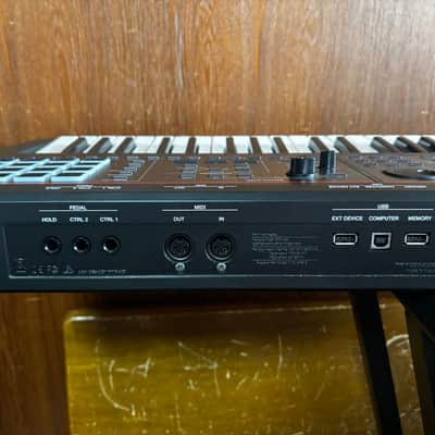 Roland FANTOM-06 Synthesizer Keyboard w/ gig bag image 9