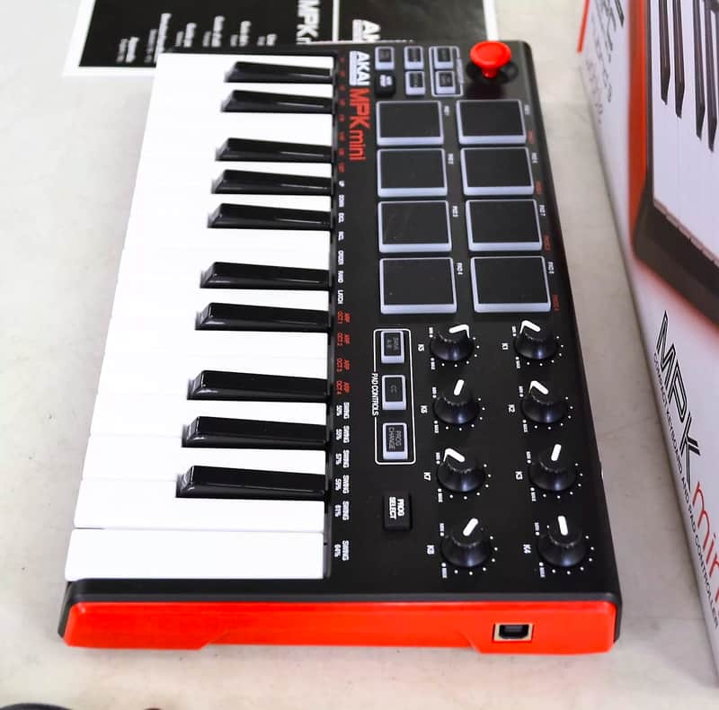 Akai MPK Mini 25-Key MIDI Controller image 2