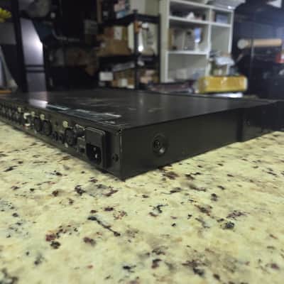 TASCAM MH-8 8-Channel Headphone Amplifier 2010 - Present - Black image 5