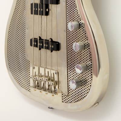 James Trussart Steelcaster Bass (2005) Shiny Gator Engraved (Holey) image 6