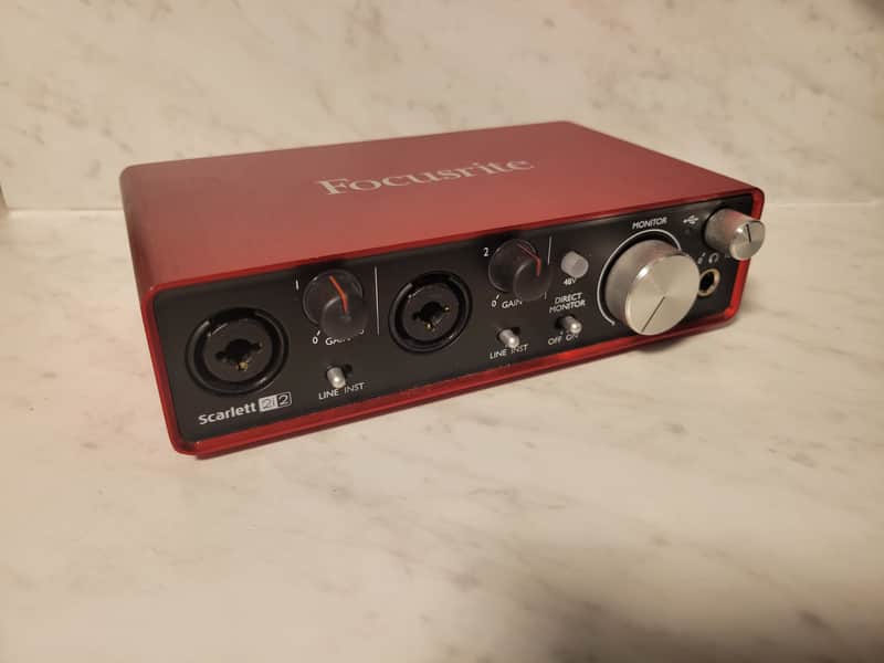 Focusrite Scarlett 2i2 - Basically a Neve image 1
