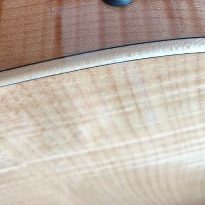 Taylor 618e with V-Class Bracing 2020 - Present - Antique Blonde image 5