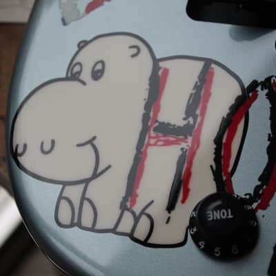 FENDER "Tom Morello "Arm The Homeless", Rosewood Fingerboard, Blue Ice Metallic, Deluxe Black Hardshell" image 12
