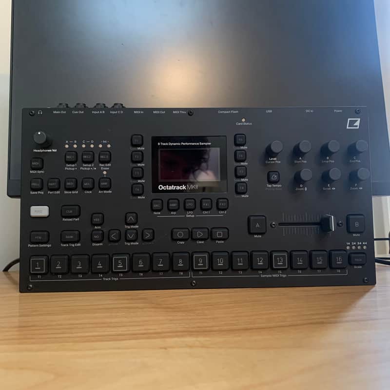 Elektron Octatrack MkII Dynamic 8-Track Performance Sampler 2017 - 2021 - Black image 1