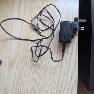 Behringer Crave - Like New with Decksaver and UK Power Chord! image 5